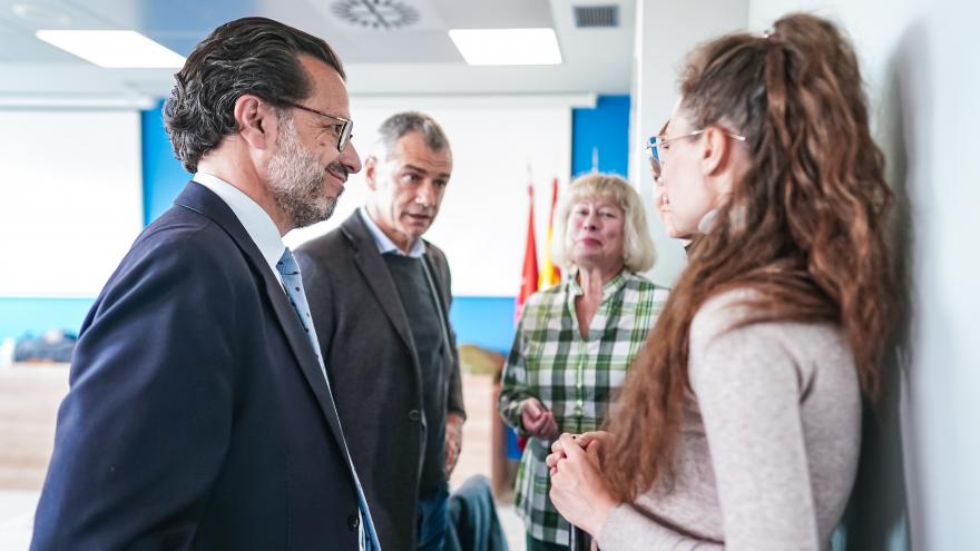 El consejero Javier Lasquetty y Toni Cantó, Director de la Oficina del Español