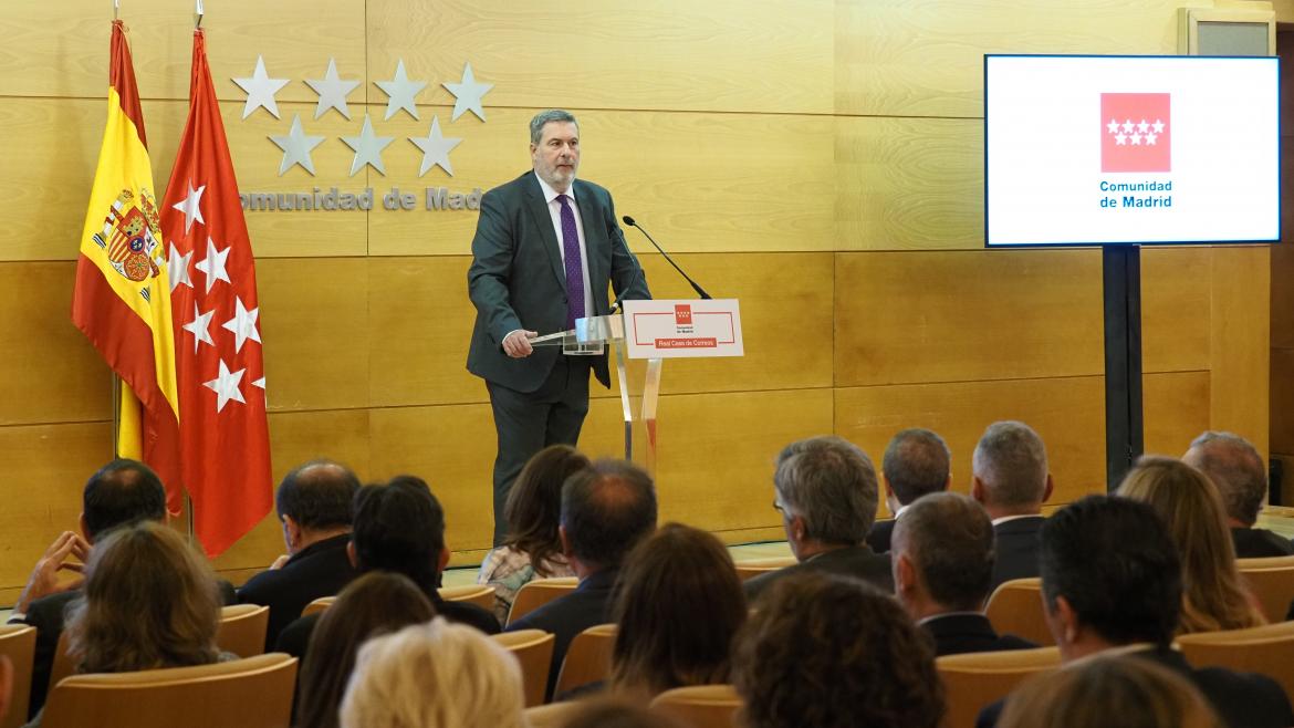 Los responsables del acto de Madrid Excelente durante su intervención