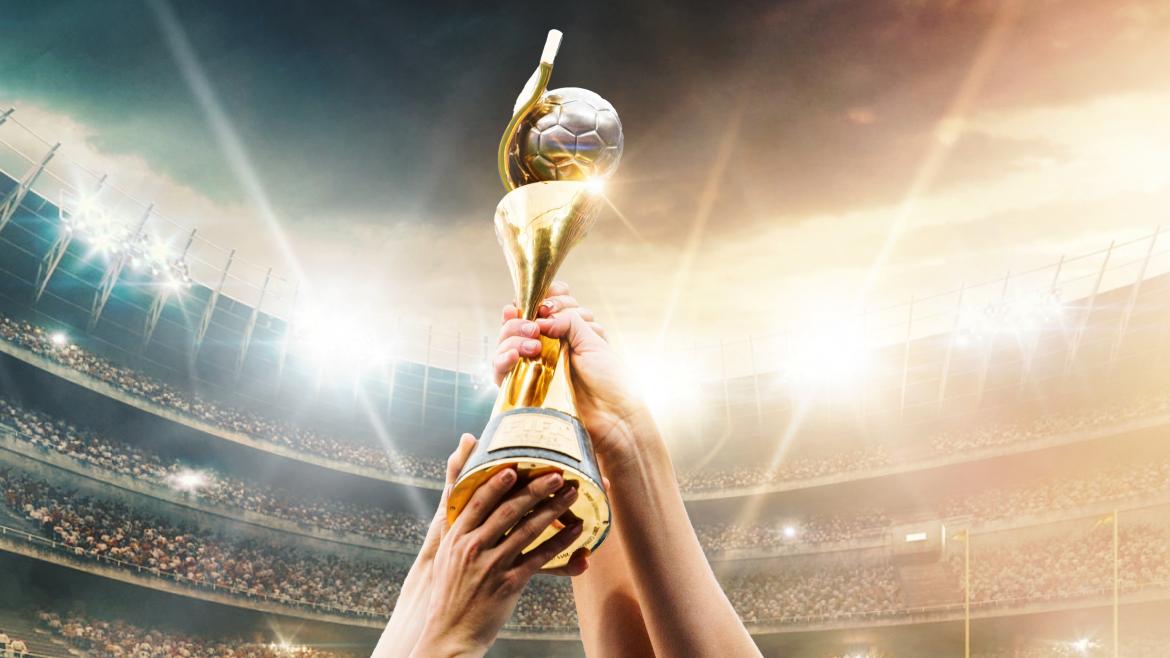 Imagen del artículo La Comunidad de Madrid exhibirá las Copas del Mundial Femenino de Fútbol y la UEFA Nations League masculina en la Real Casa de Correos