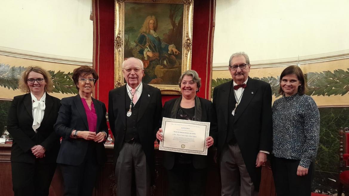 Foto de familia de la Real Academia Nacional de Medicina