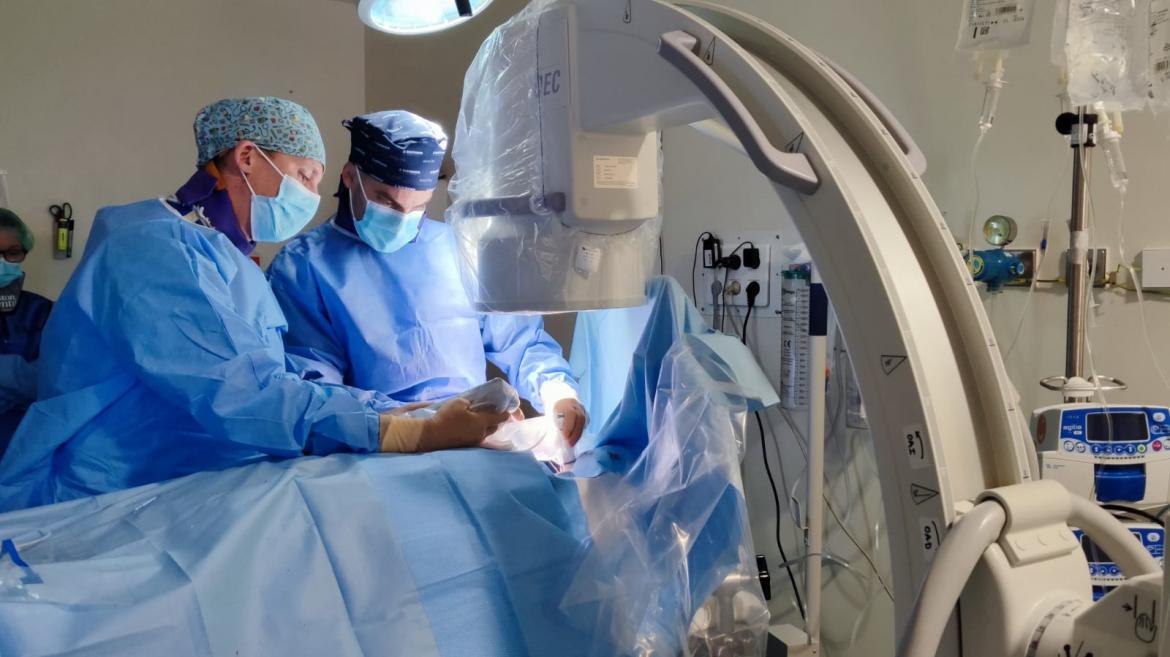 Implante marcapasos acceso yugular Hospital Universitario Infanta Leonor