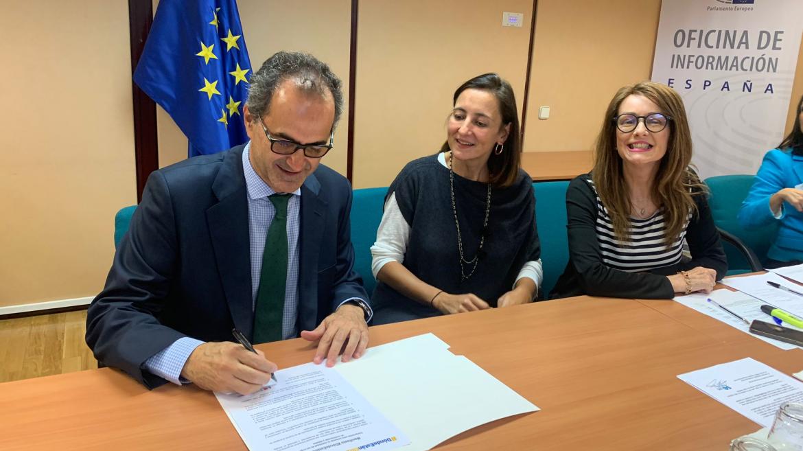 Imagen del artículo El Hospital Universitario del Henares se une a la iniciativa #DóndeEstánEllas del Parlamento Europeo