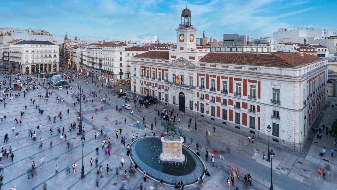 Imagen del artículo La Comunidad de Madrid celebra el 31 de octubre la jura de la Princesa en la Puerta del Sol, con la Real Casa de Correos engalanada para este acontecimiento histórico