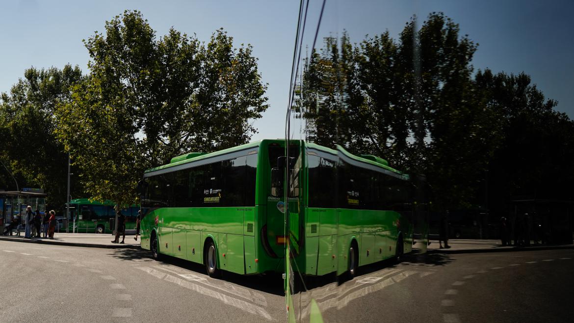 imagen de un autobús 100% eléctrico del Consorcio de Transportes de la Comunidad de Madrid