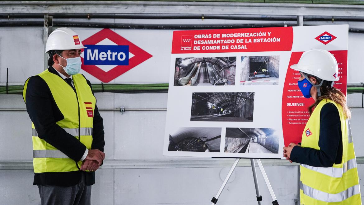 David Pérez en la estación de Conde de Casal