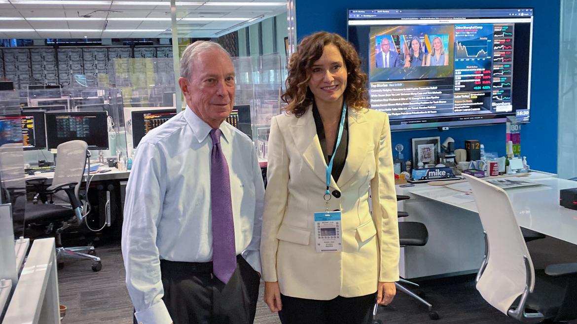 La presidenta junto al CEO de Bloomberg