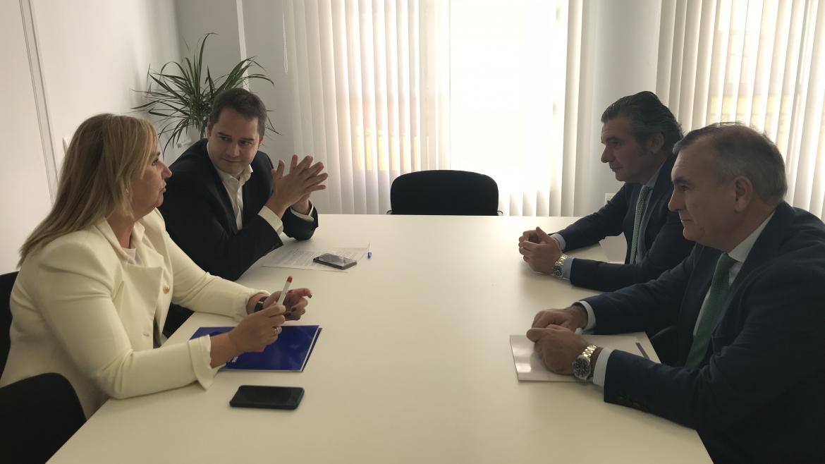 Gonzalo se reúne con el alcalde de Torrejón de Ardoz para hablar de las necesidades que presenta el municipio en materia de transportes 