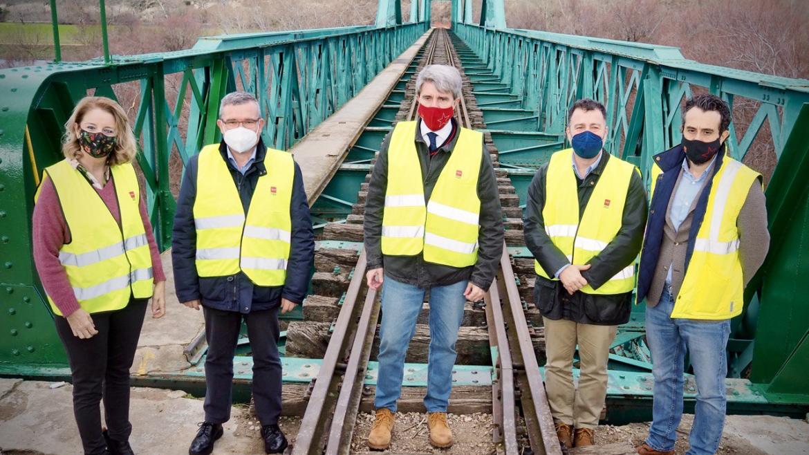 La Comunidad rehabilita el puente ferroviario histórico de La Poveda
