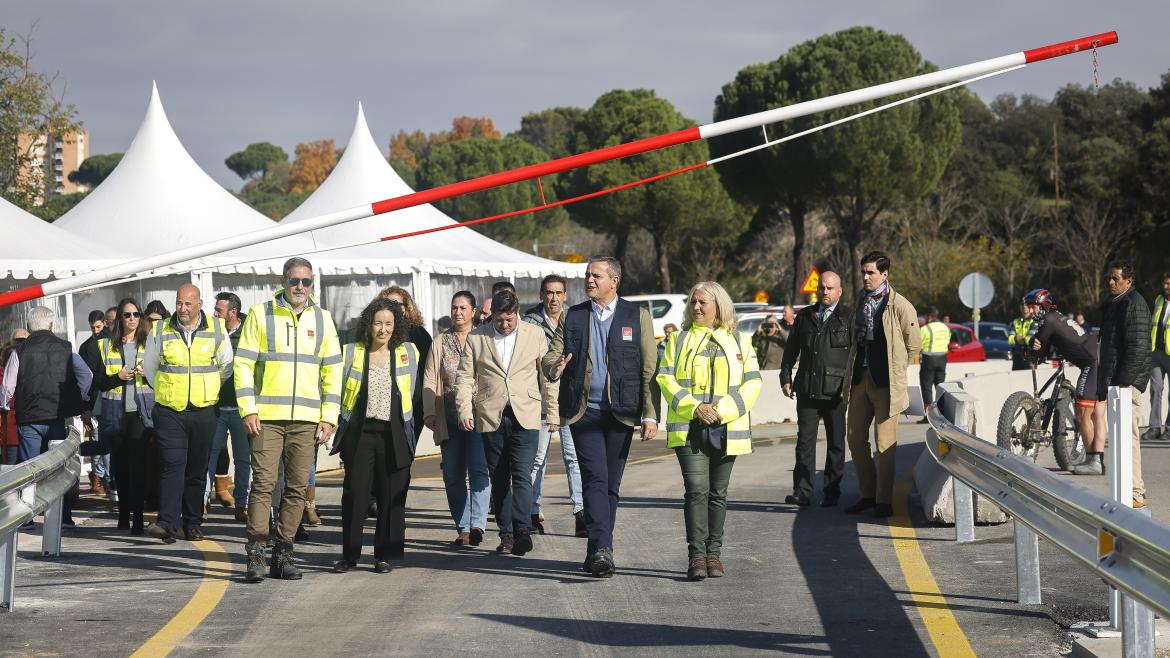 Imagen del artículo La Comunidad de Madrid abre dos puentes provisionales para restablecer la comunicación entre Aldea del Fresno, Villa del Prado y Chapinería