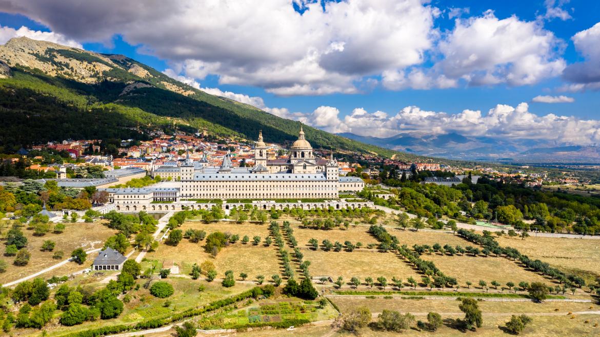 Imagen del artículo La Comunidad de Madrid rehabilitará el Paseo de Juan de Borbón y Battenberg en San Lorenzo de El Escorial, catalogado como Patrimonio Mundial de la UNESCO