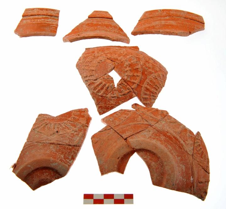 Imagen de fragmentos de recipiente de cerámica Terra Sigillata