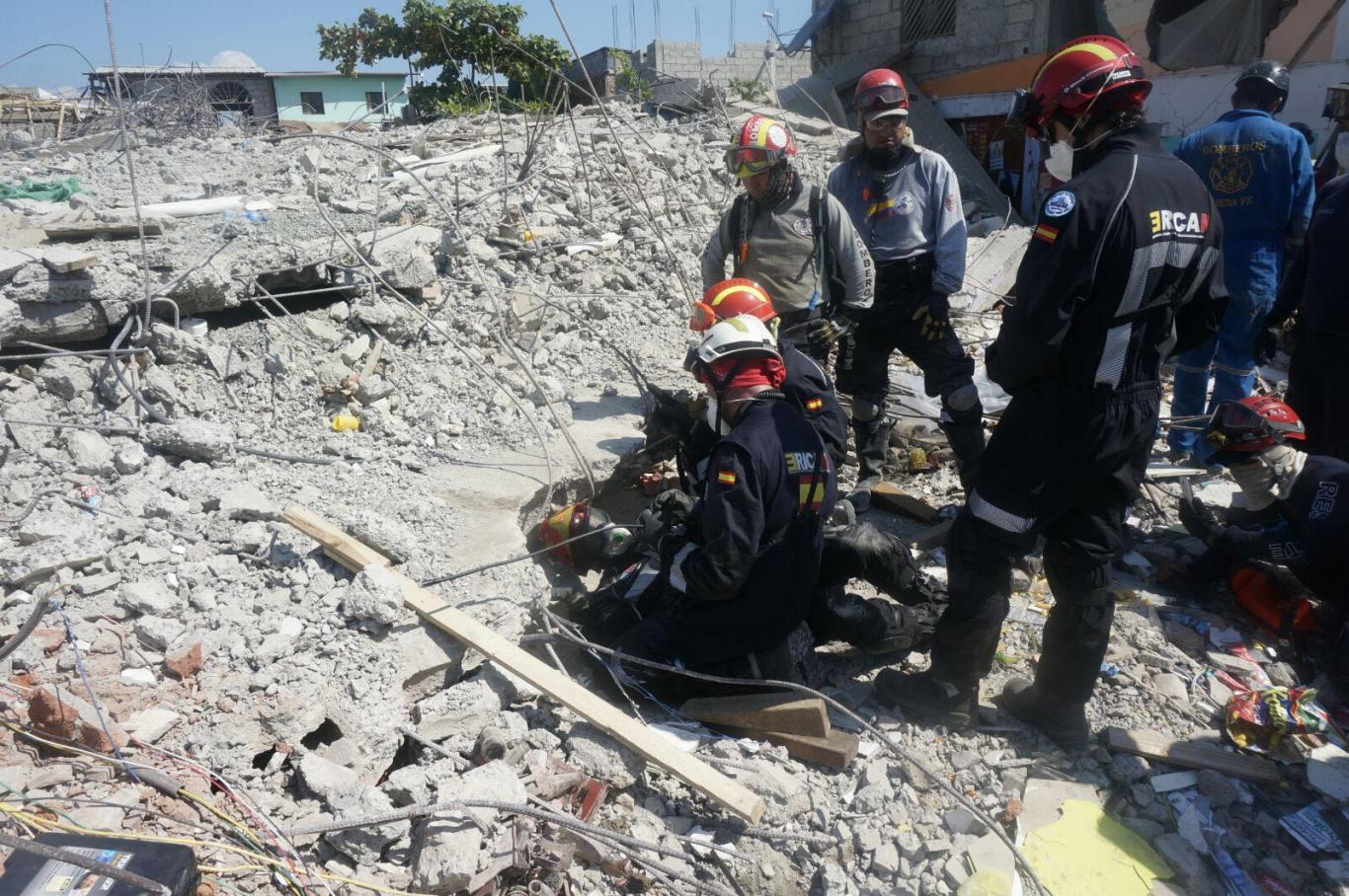 Intervention of ERICAM in the Ecuador earthquake in 2016