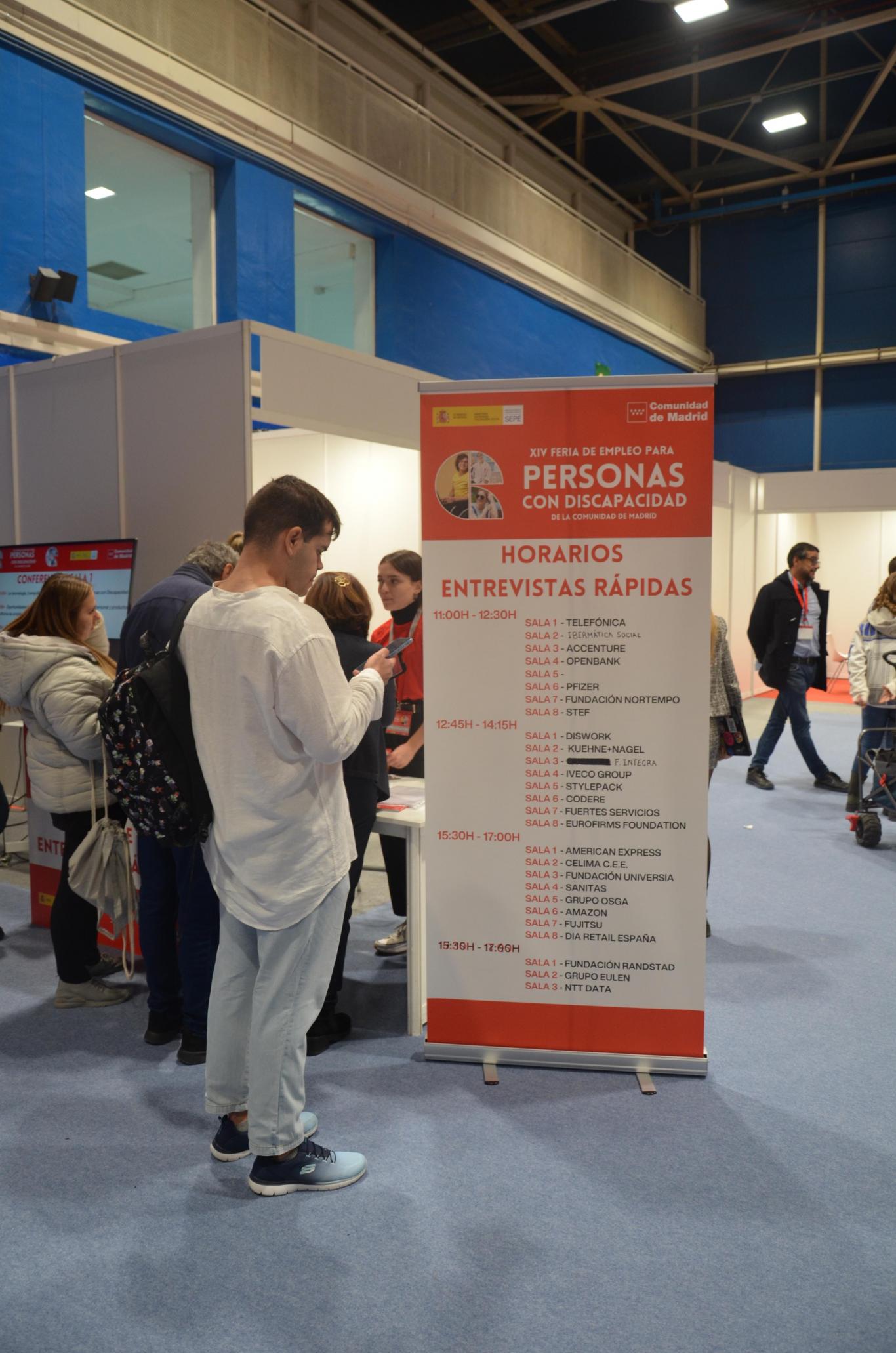 Visitantes XIV Feria de empleo para personas con discapacidad 