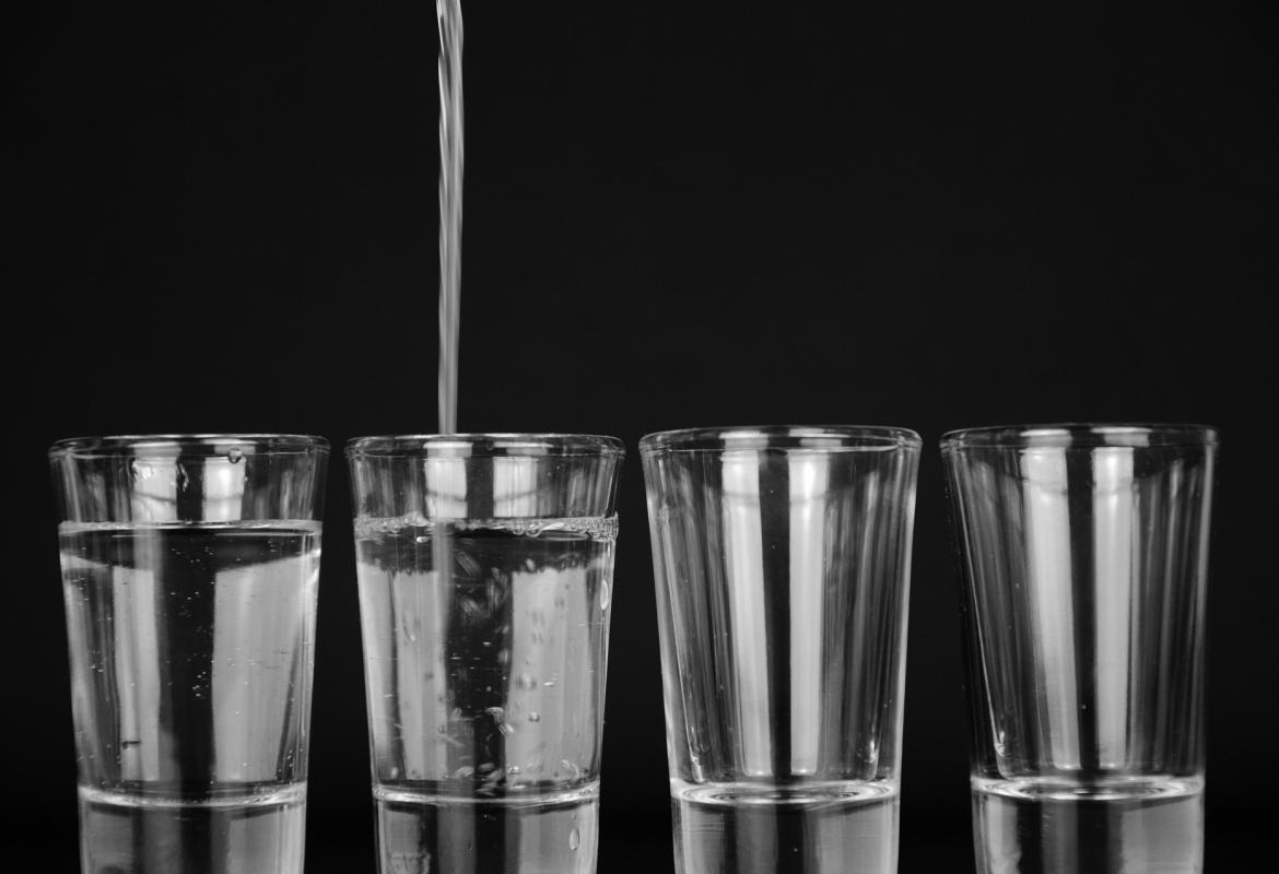 4 vasos de agua