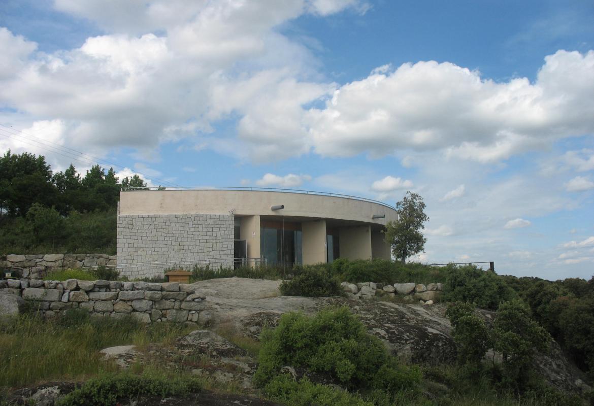 Edificio del Centro de Educación ambiental El Águila