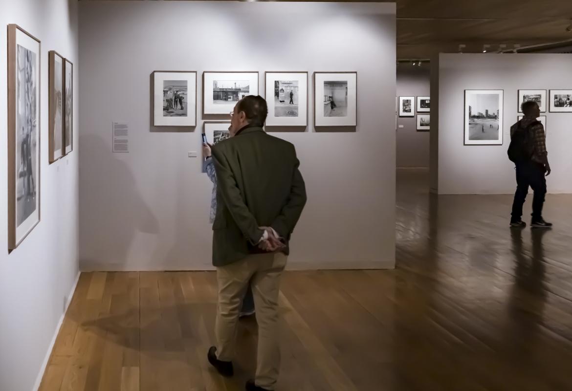 visitantes exposición Javier Campano