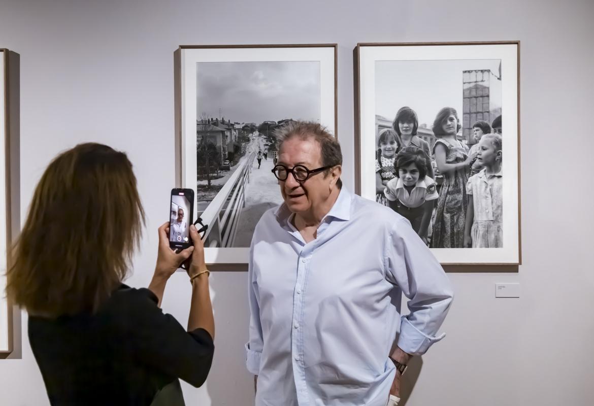 Javier Campano en la sala de exposiciones El Águila