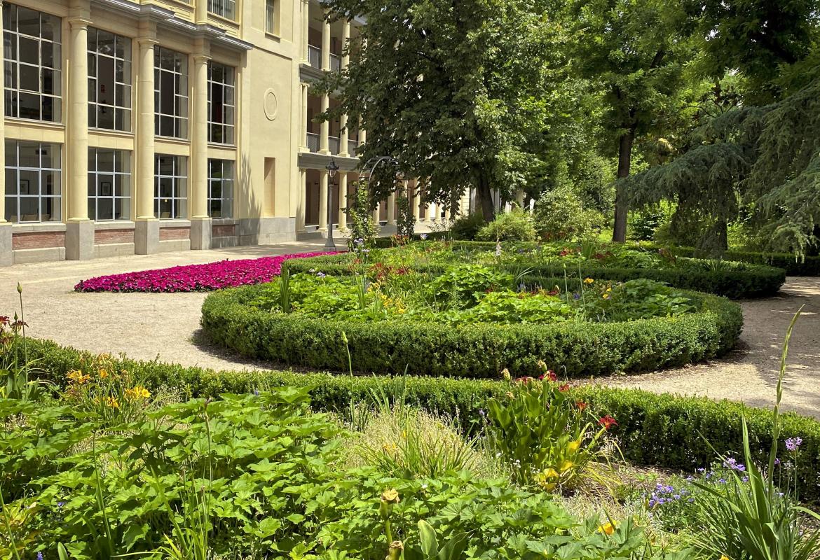 Los Jardines de los Palacios de la Finca Vista Alegre