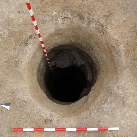 Image of wellhead once emptied