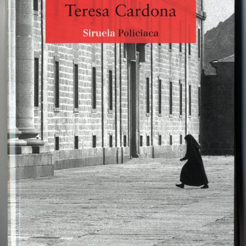 Cubierta de "Un bien relativo", de Teresa Cardona_