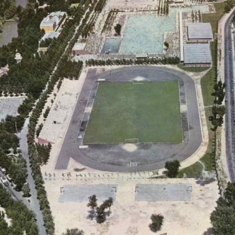 CAMPO DE RUGBY y PISCINA DEL PARQUE SINDICAL